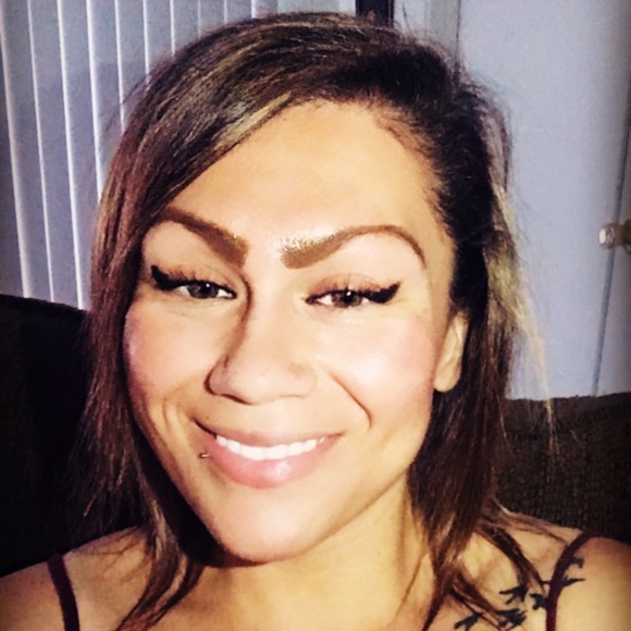 Meet your Posher, Delila - Picture 1 of 1